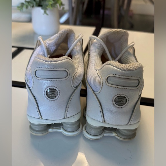 Vintage Nike Shox NZ White Metallic Silver Y2K Aesthetic Women's Size 9 EUR 40.5 - Picture 6 of 11